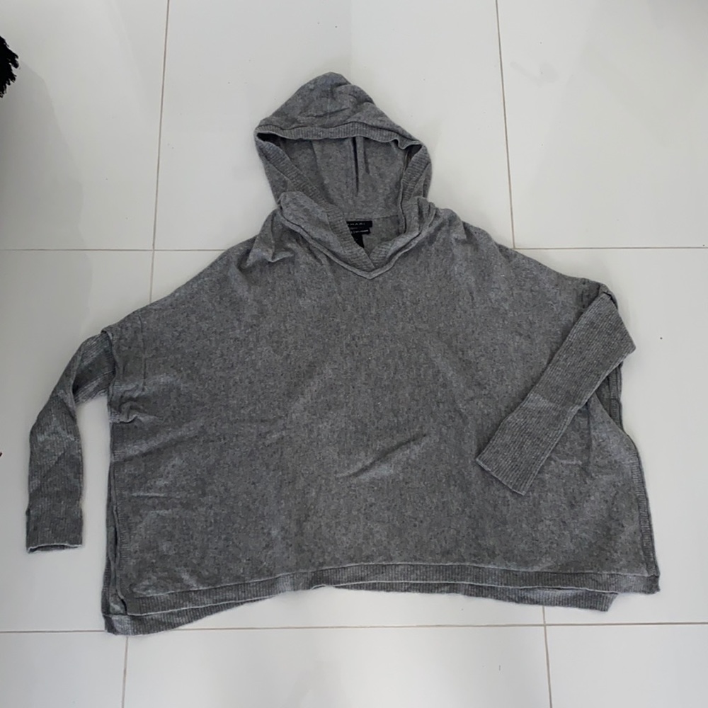 Tahari 100% Cashmere Poncho